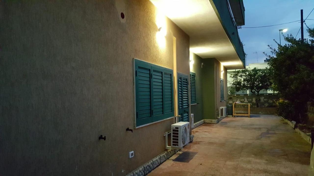 Mediterranea Guest House Porto Cesareo Exterior photo